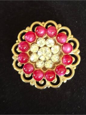 Vintage 1950s 1960s Gold-Tone Flower Brooch with Red Stones